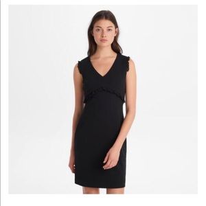 V NECK FRILL DETAIL SHIFT DRESS (NWOT)